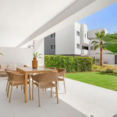 Apartmán Moderno Oasis Con Jardin Y Piscinas En Vanian