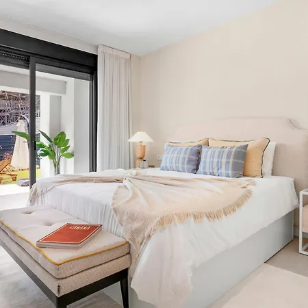 Moderno Oasis Con Jardin Y Piscinas En Vanian Apartmán