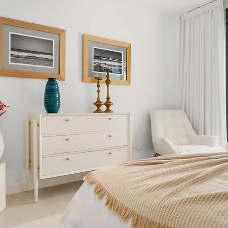 Apartmán Moderno Oasis Con Jardin Y Piscinas En Vanian *