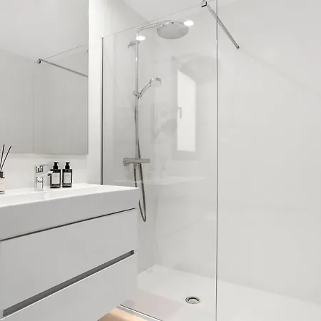 Lejlighed Moderno Oasis Con Jardin Y Piscinas En Vanian *